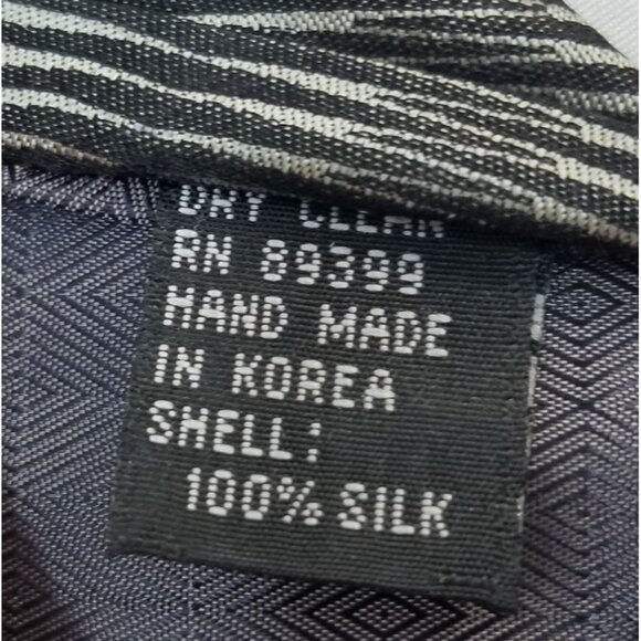 Louis Roth Mens Necktie Gray Black Striped Silk Tie Made in Korea - Picture 5 of 9